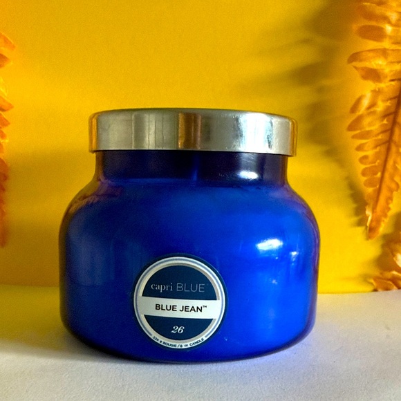 Capri Blue Scented Candles - Soy Candle Wax Blend - Jar Candles Blue Jean (8 oz) - Picture 3 of 7